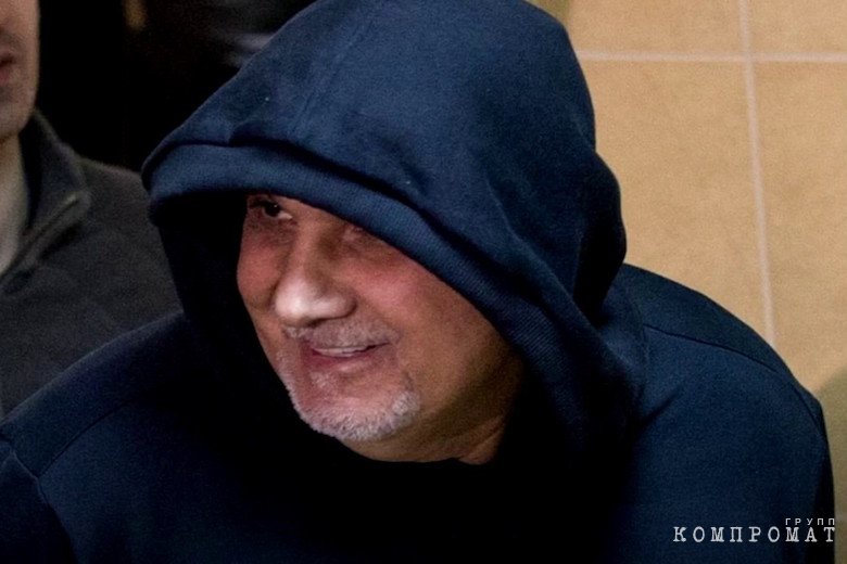 Шакро Молодой