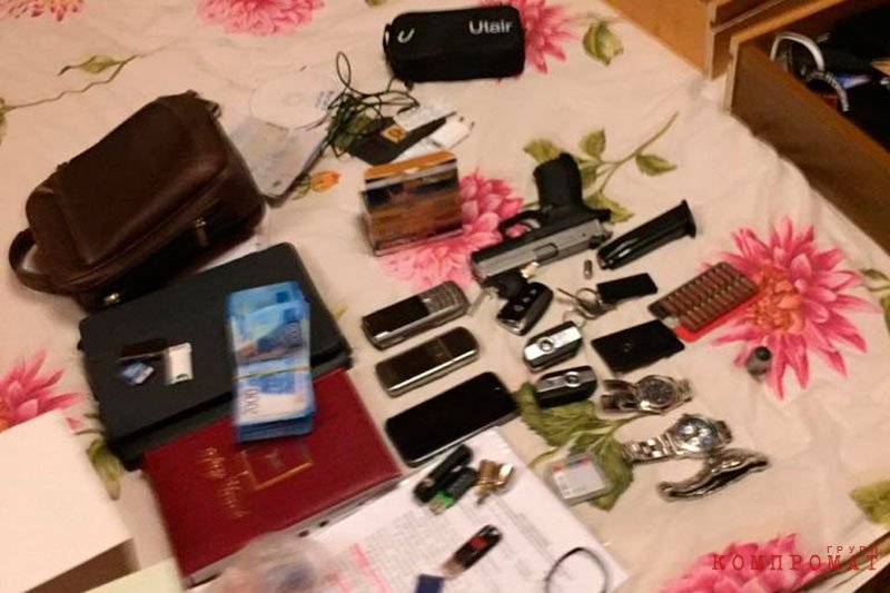 Обыски в доме Большакова Обыски в доме Большакова