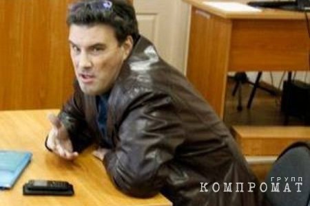 «Чёрный адвокат» Олег Зайцев даже внешне похож на своих подопечных