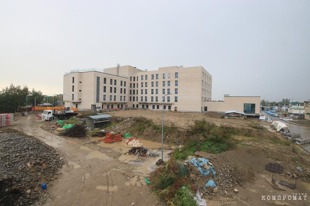В апреле 2023 года Ленинградский областной центр медицинской реабилитации, который должны были ввести в эксплуатацию в 2021 году, так и не начал работу